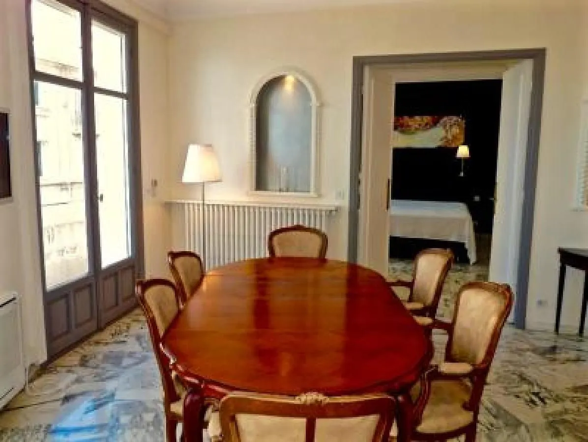 Studio De Luxe Miramar Cannes 0*,  França